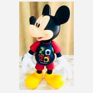NEW 2020 Disney Parks Mickey Mouse Articulated Figure Toy